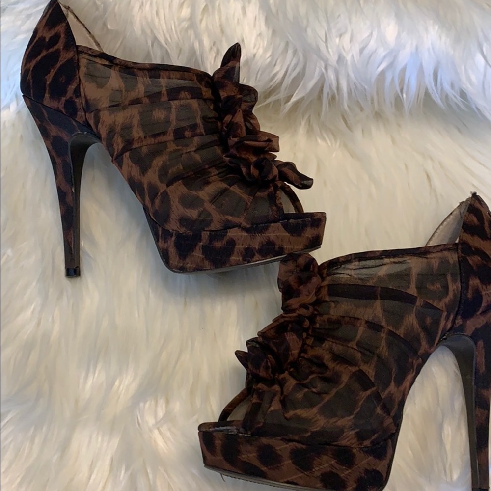 Chinese Laundry Leopard Booties